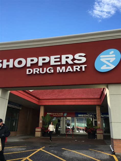 shoppers drug mart open today